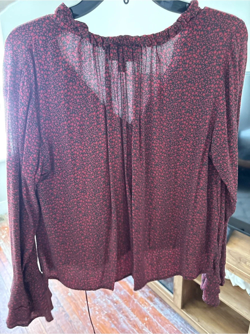 Cleobella Burgundy Red Micro Floral V-Neck Ruffle Blouse - Picture 4 of 4